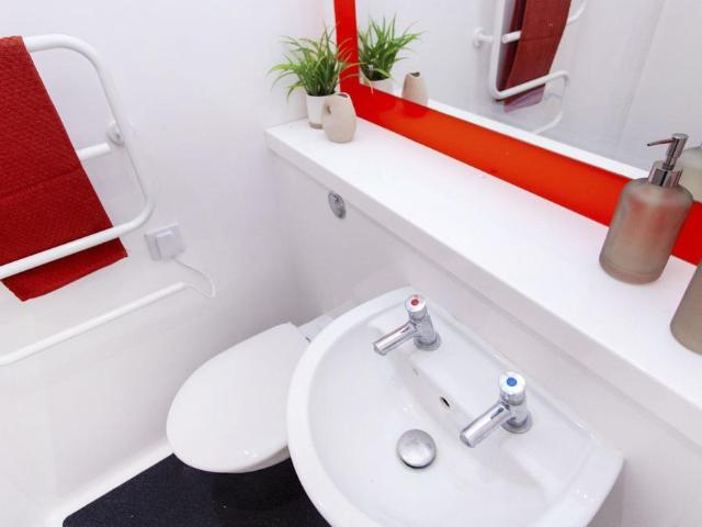 Studio for rent in Reading