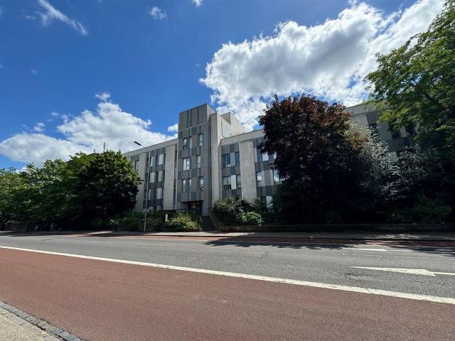 Studio for rent in Newtown, Reading
