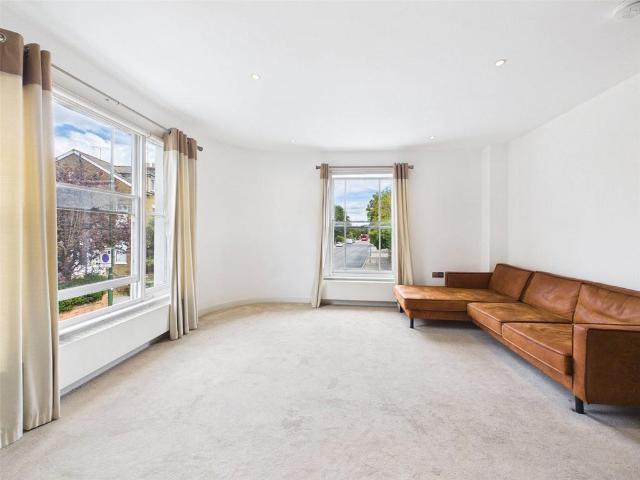 House for rent in North Sheen, Greater London