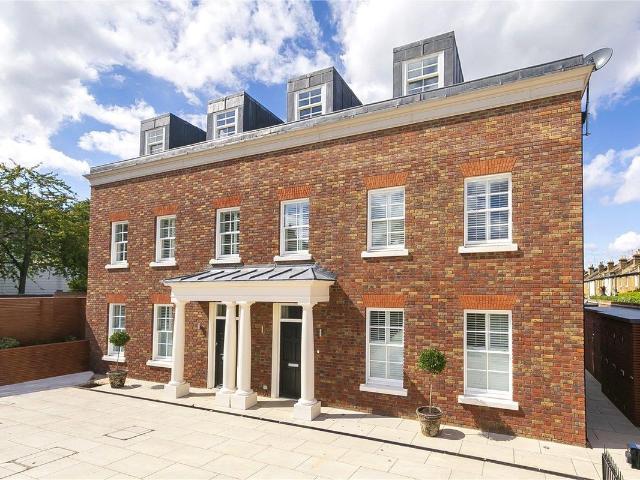 House for rent in North Sheen, Greater London