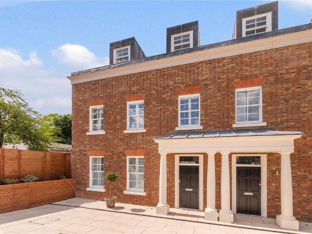 House for rent in North Sheen, Greater London