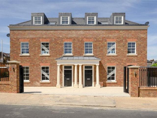 House for rent in North Sheen, Greater London