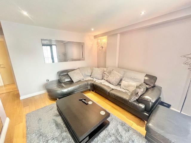 Apartment for rent in SA1 Swansea Waterfront, Nangreaves