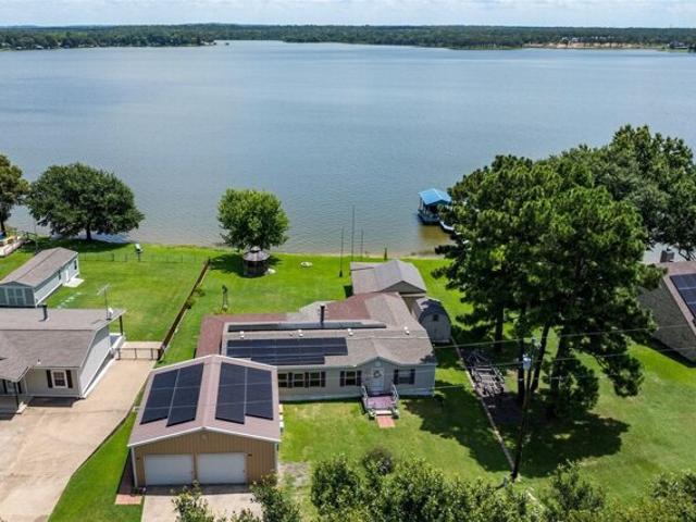 House for sale in Malakoff, Texas