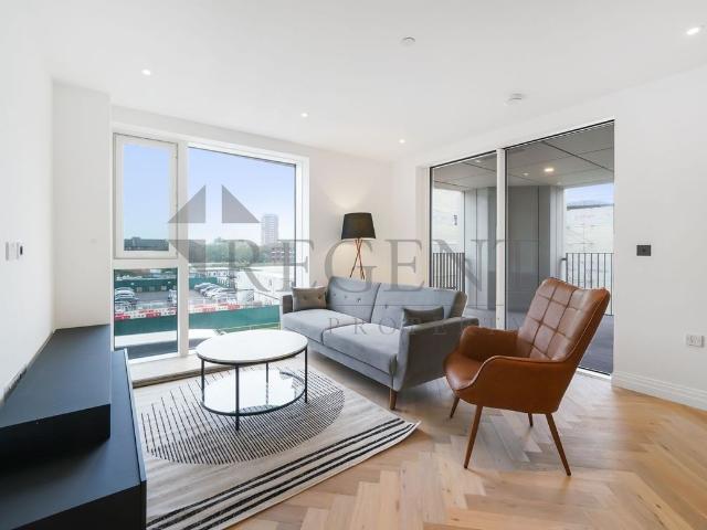 Apartment for rent in Chelsea Creek, Greater London