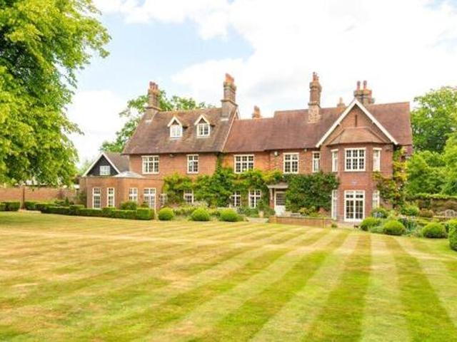 House for sale in King's Walden, Hertfordshire