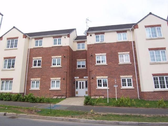Apartment for rent in Berry Hill, Potters Corner