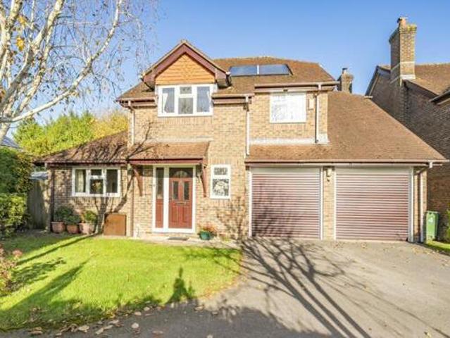 House for sale in Kings Worthy, Hampshire