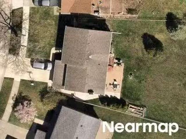 House for sale in Taylor