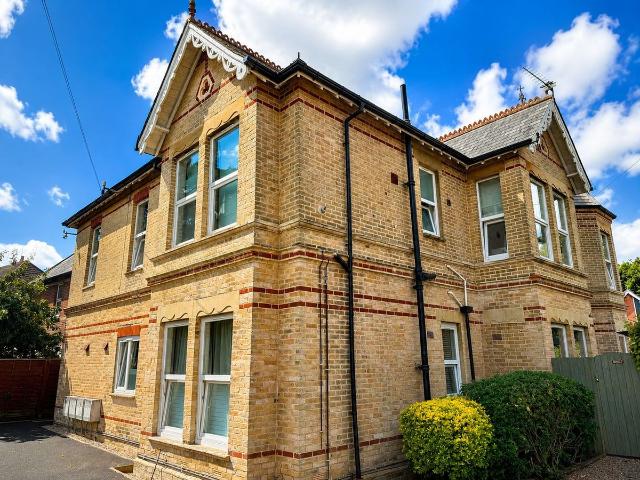 Apartment for rent in Poole