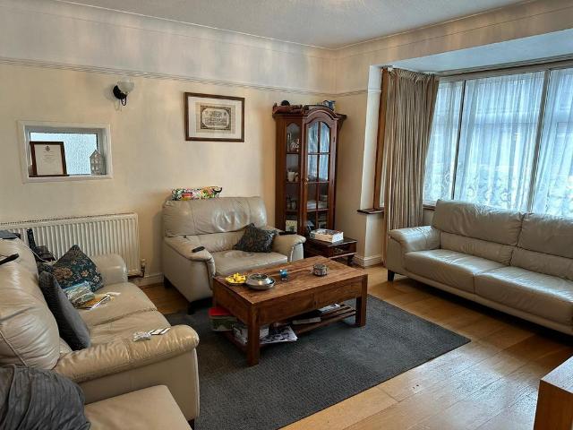 House for rent in London Borough of Hounslow, Heston