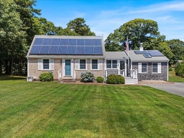 House for sale in Eastham