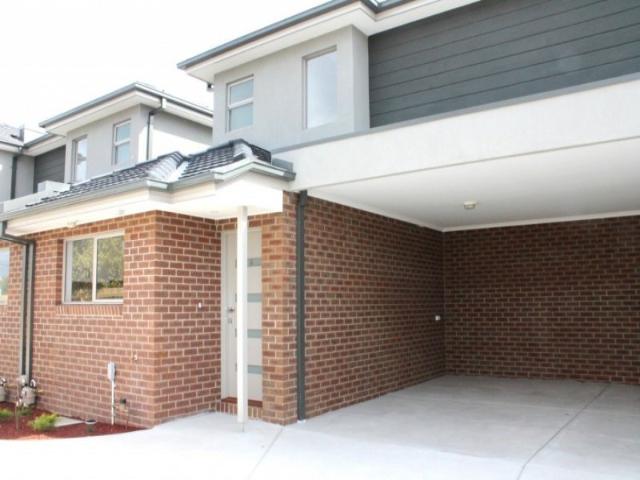 Townhouse for rent in Camerons Creek, Victoria