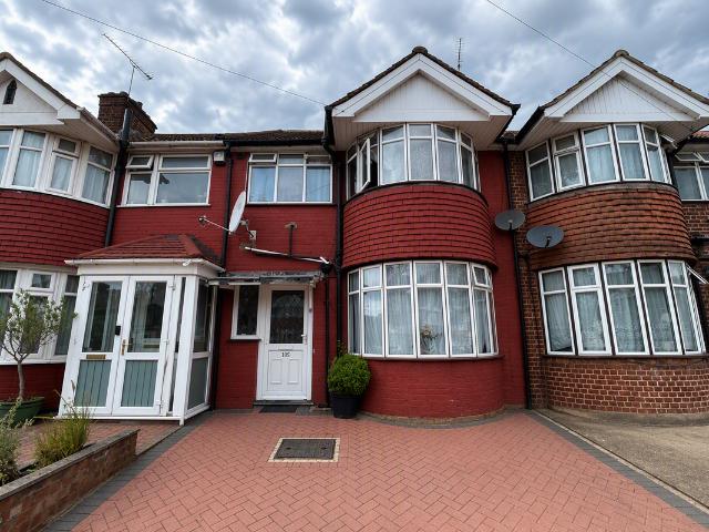 House for rent in Kenton, Greater London