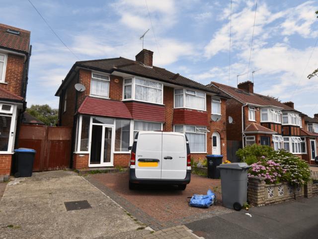 House for rent in Kingsbury, Greater London