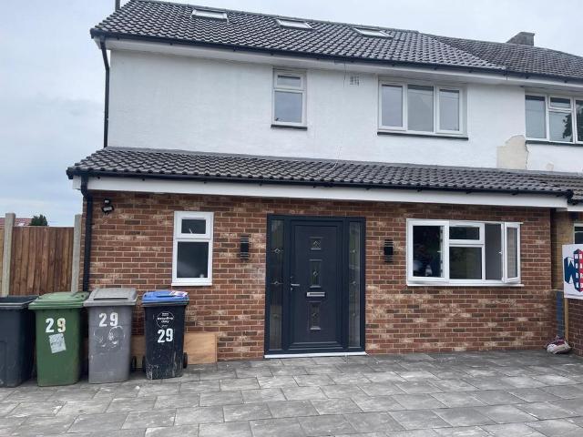 House for rent in Kingsbury, Greater London
