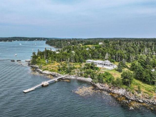 House for sale in Vinalhaven, Maine