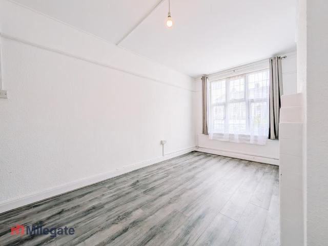 Apartment for rent in Kingsbury, Greater London
