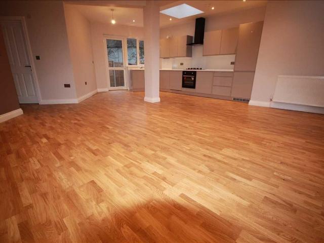 Apartment for rent in Kingsbury, Greater London