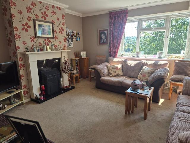 Apartment for rent in London Borough of Croydon, Purley