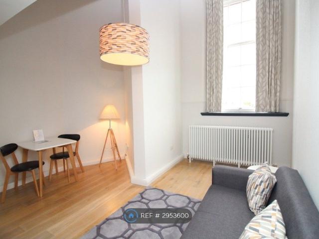 Apartment for rent in Powderhall, Broughton
