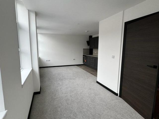 Studio for rent in Hyde Park, South Yorkshire