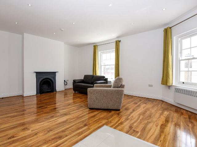 Apartment for rent in Kilburn, Greater London
