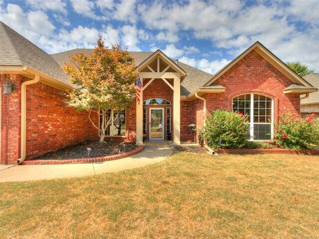 House for sale in Yukon, Oklahoma