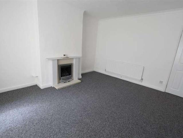 Townhouse for rent in Dovecot, Liverpool