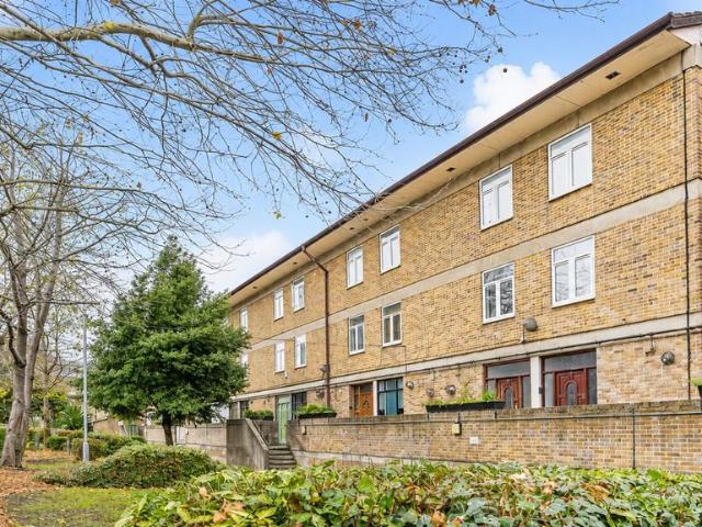 House for rent in Haggerston, Greater London