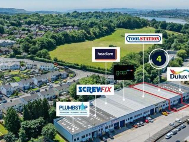 House for sale in Follaton, Strode