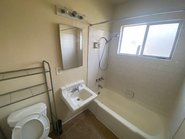 Apartment for rent in Pomona, California