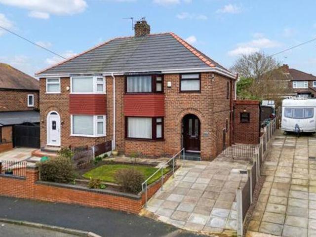 House for sale in Halton