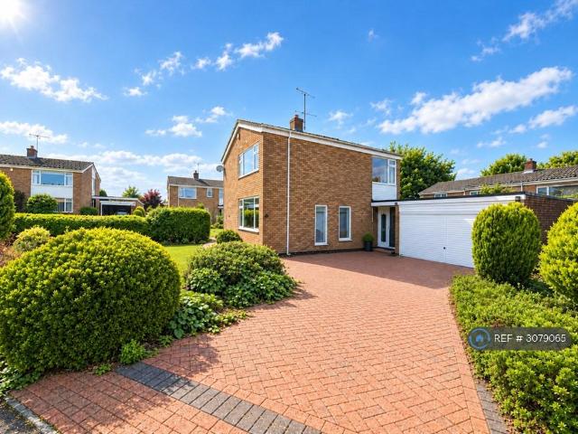 House for rent in Kingsley, Cheshire West and Chester