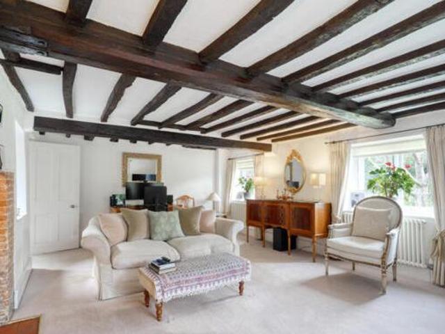 House for sale in Fole, Surrey