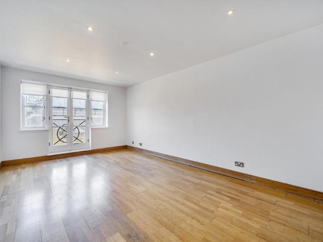 Apartment for rent in St. George in the East, Wapping