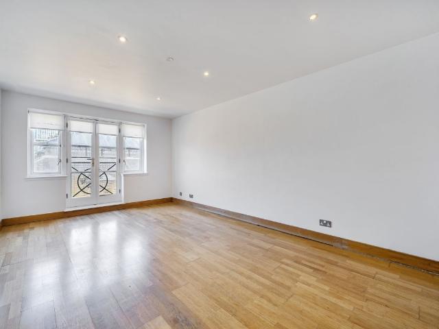 Apartment for rent in St. George in the East, Wapping