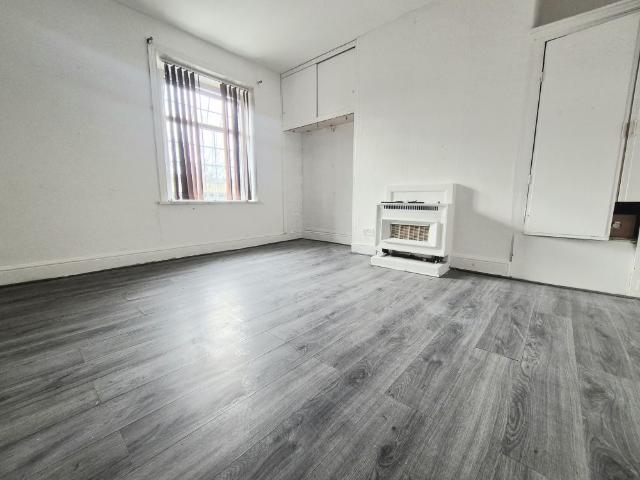 House for rent in Halifax, Calderdale