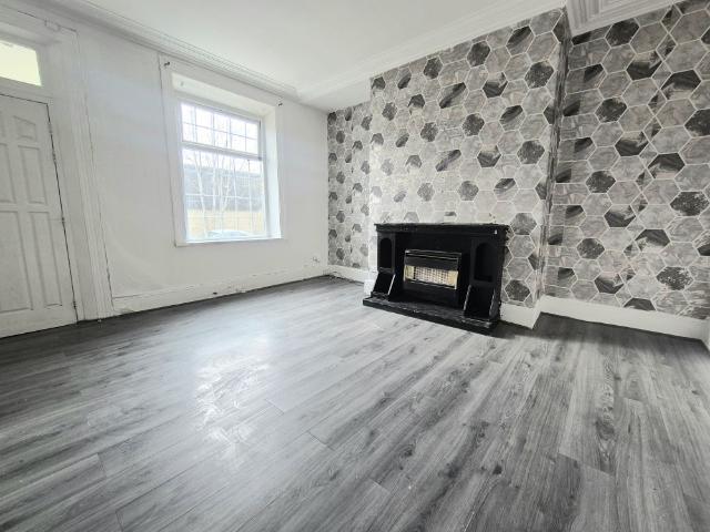 House for rent in Halifax, West Yorkshire