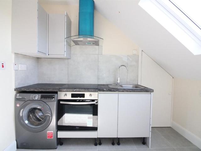Studio for rent in London Borough of Hounslow, Greater London
