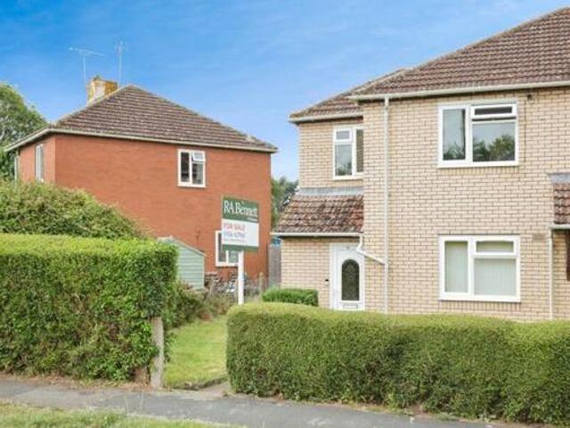 House for sale in Green Close, Warwickshire