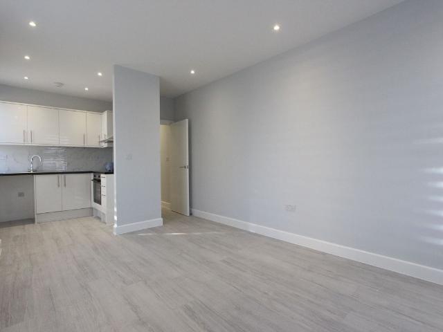 Studio for rent in Maidstone, Kent