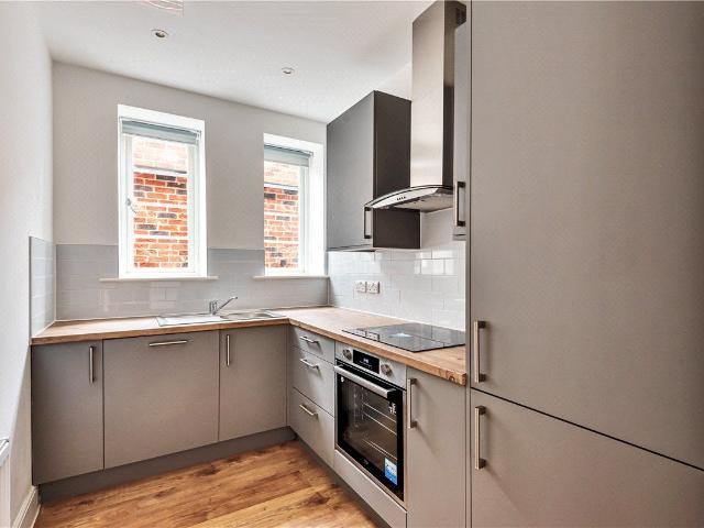 Studio for rent in Kingsthorpe, Northampton