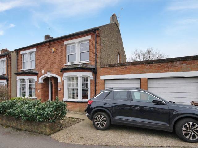 House for rent in London Borough of Harrow, Greater London