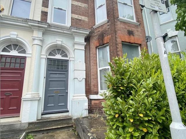 Apartment for rent in Mount Wise
