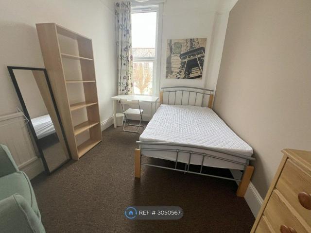 Room for rent in Mount Wise