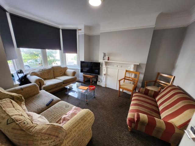 House for rent in Heigham Grove, East Bank