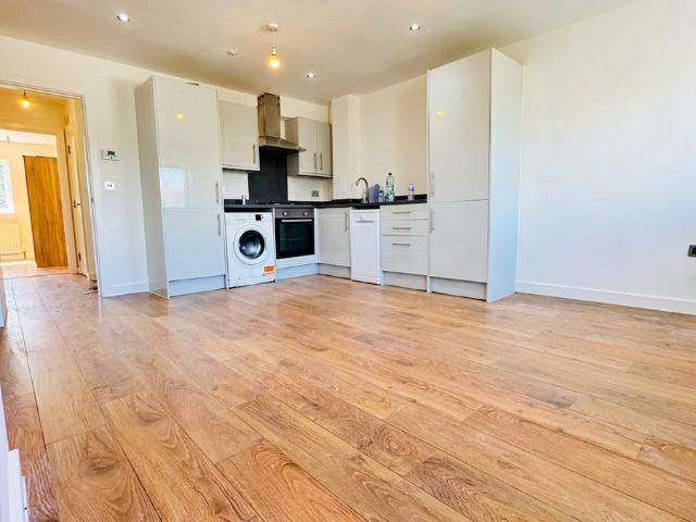 Apartment for rent in South Harrow, Greater London