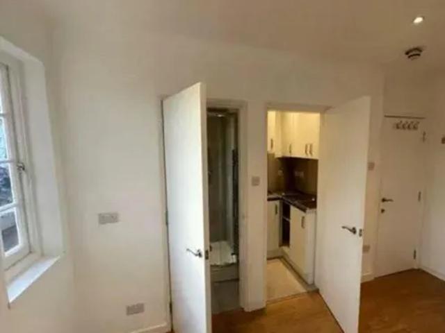 Apartment for rent in Hampstead Garden Suburb, Greater London