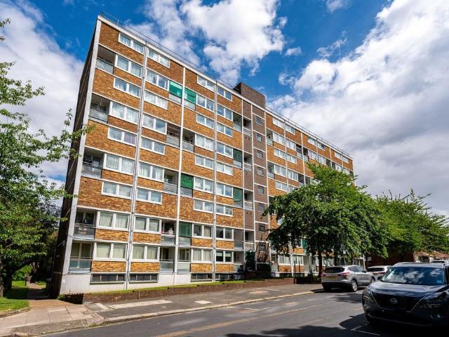 Apartment for rent in Charlton Riverside, Greater London